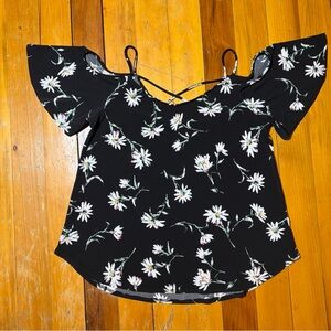 Kaileigh Valette Back Cold Shoulder Floral Top Black Size L
